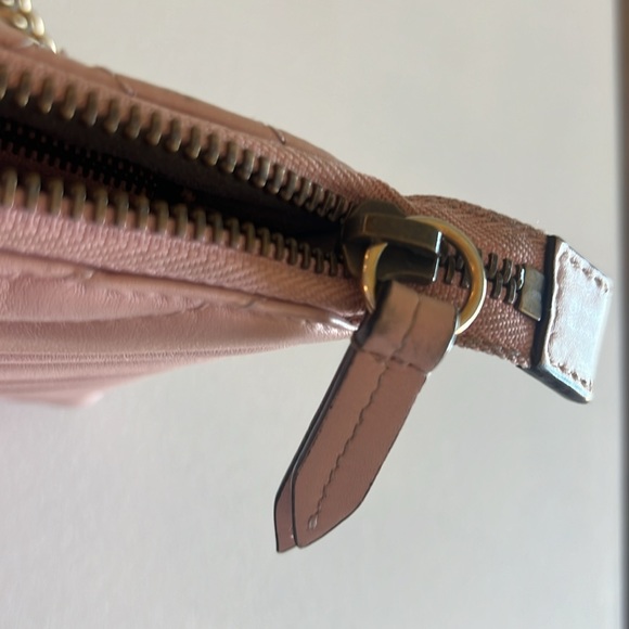 Gucci Mini GG Marmont Matelassé Chain Bag - Picture 5 of 9